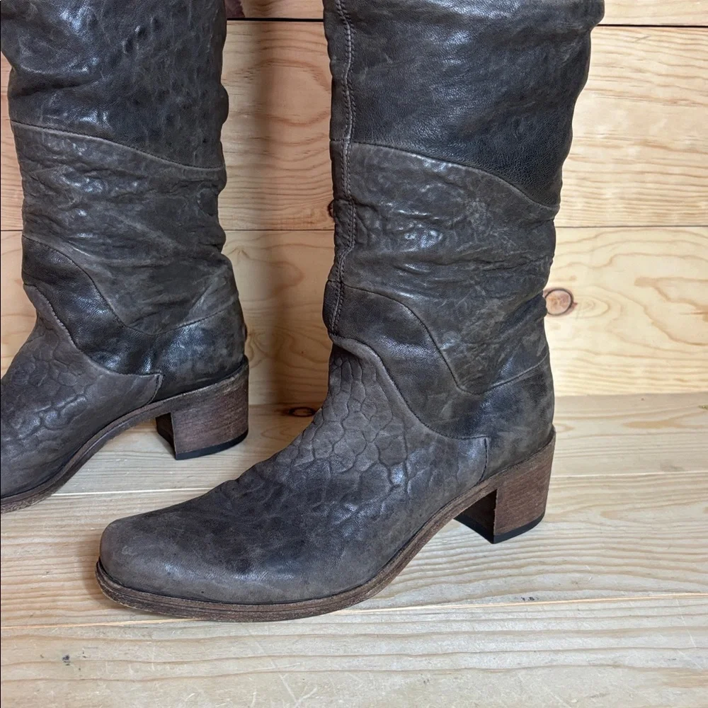Vic Matie Women's Tall‎ knee high Leather Brown Boots